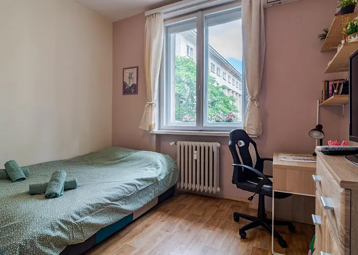The Top Spot - Cute Little Studio In The Center